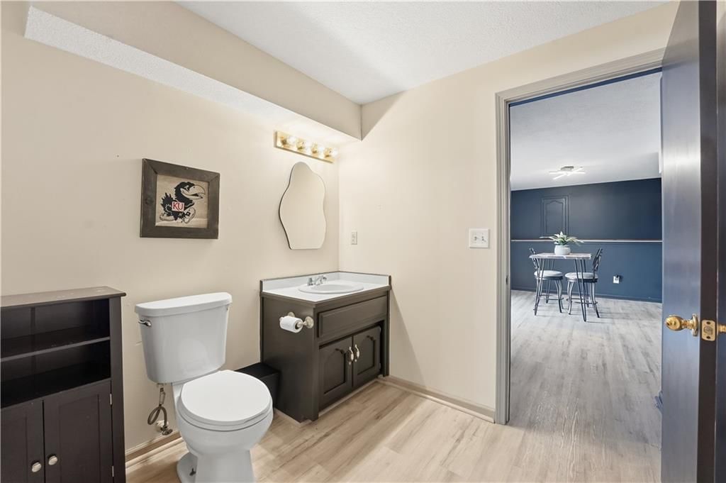 303 W Laredo Trail — photo 21