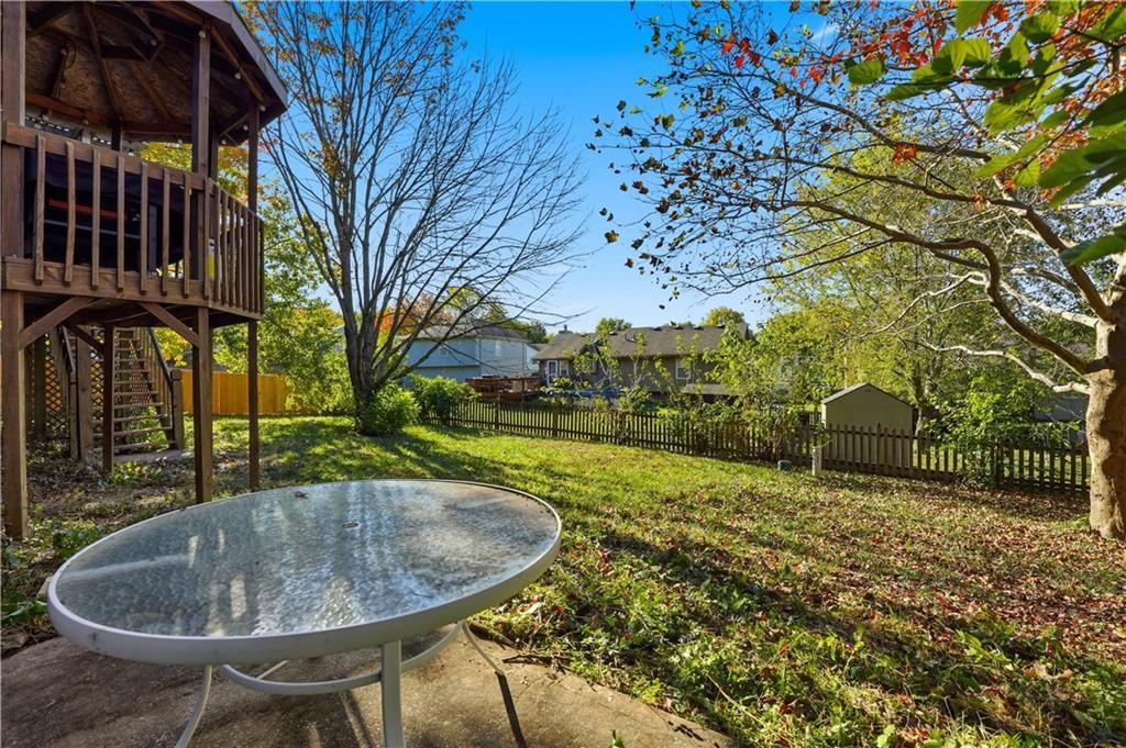 303 W Laredo Trail — photo 35