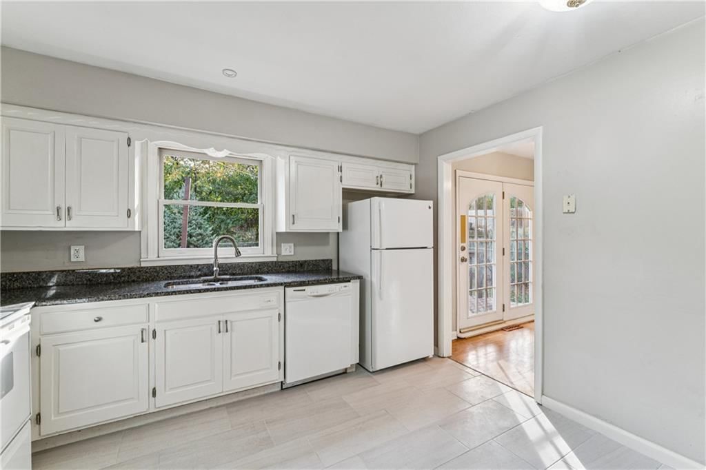 5007 Outlook Street — photo 9