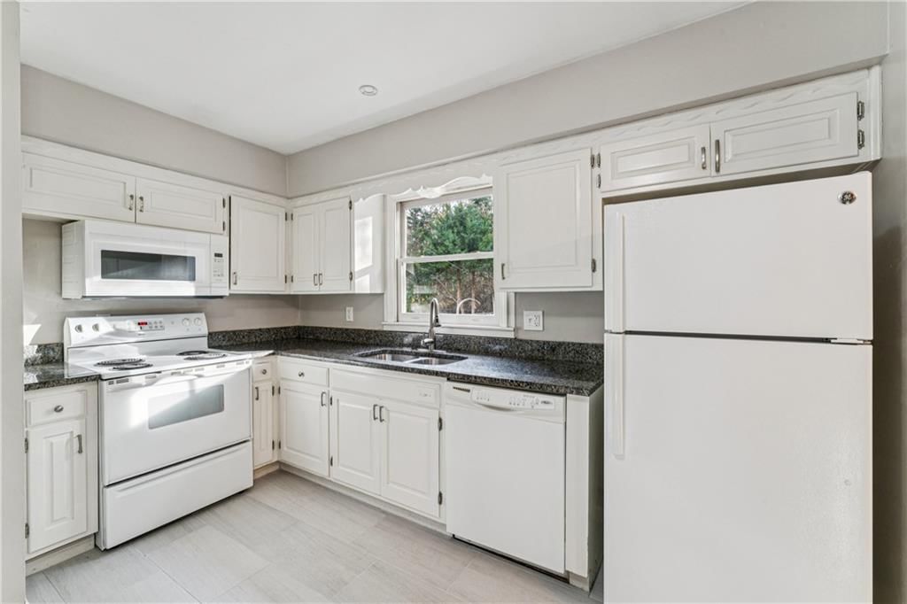 5007 Outlook Street — photo 10
