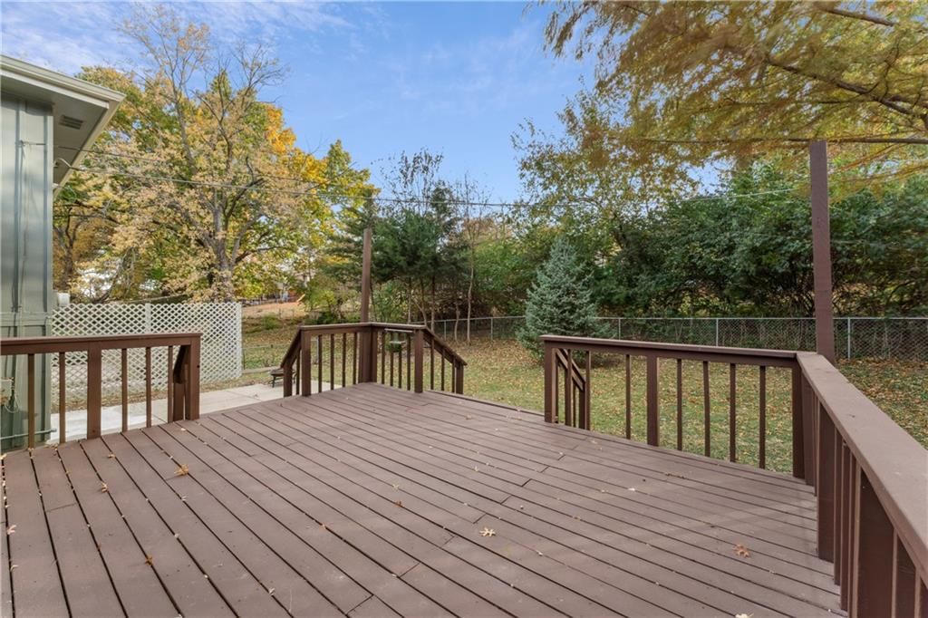 5007 Outlook Street — photo 43