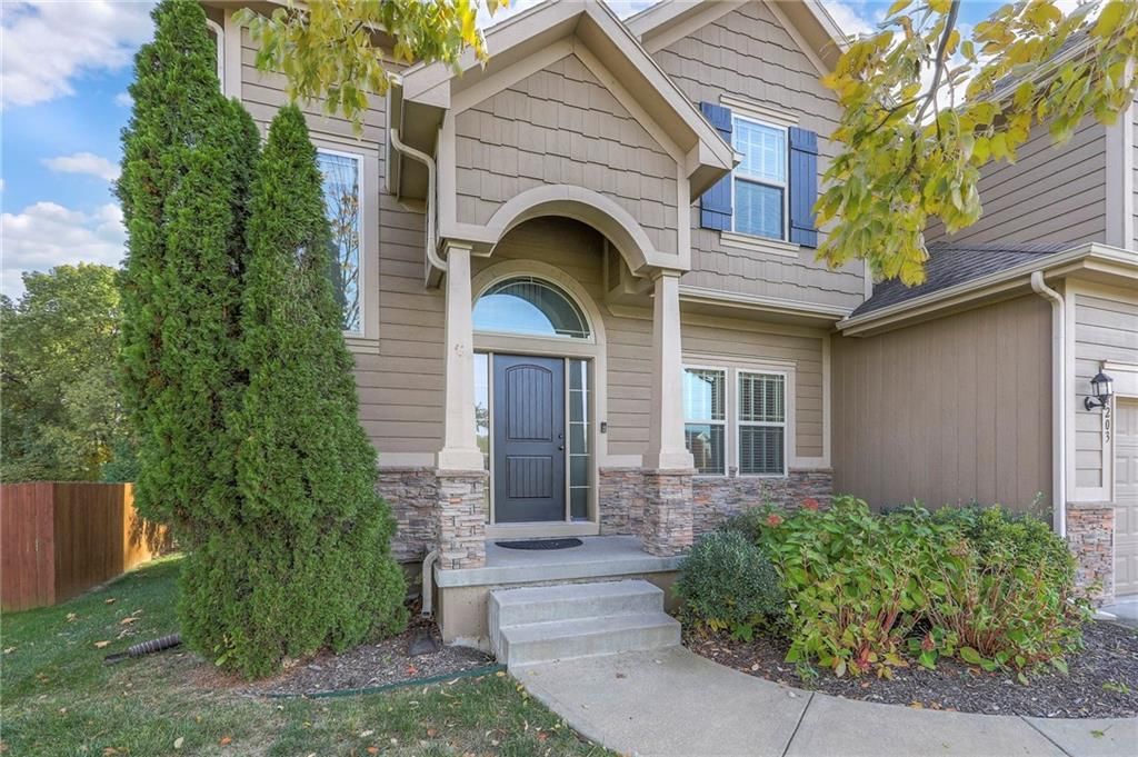 4203 NW 76th Street — photo 2