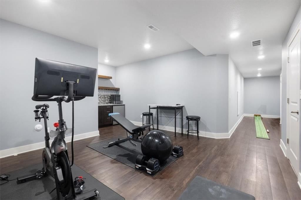 Photo 17 of 25 - 535 NW 110th Street