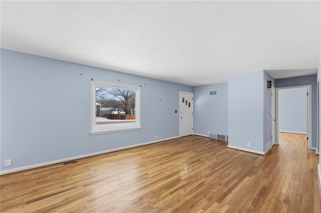 7304 N Walnut Street — photo 5