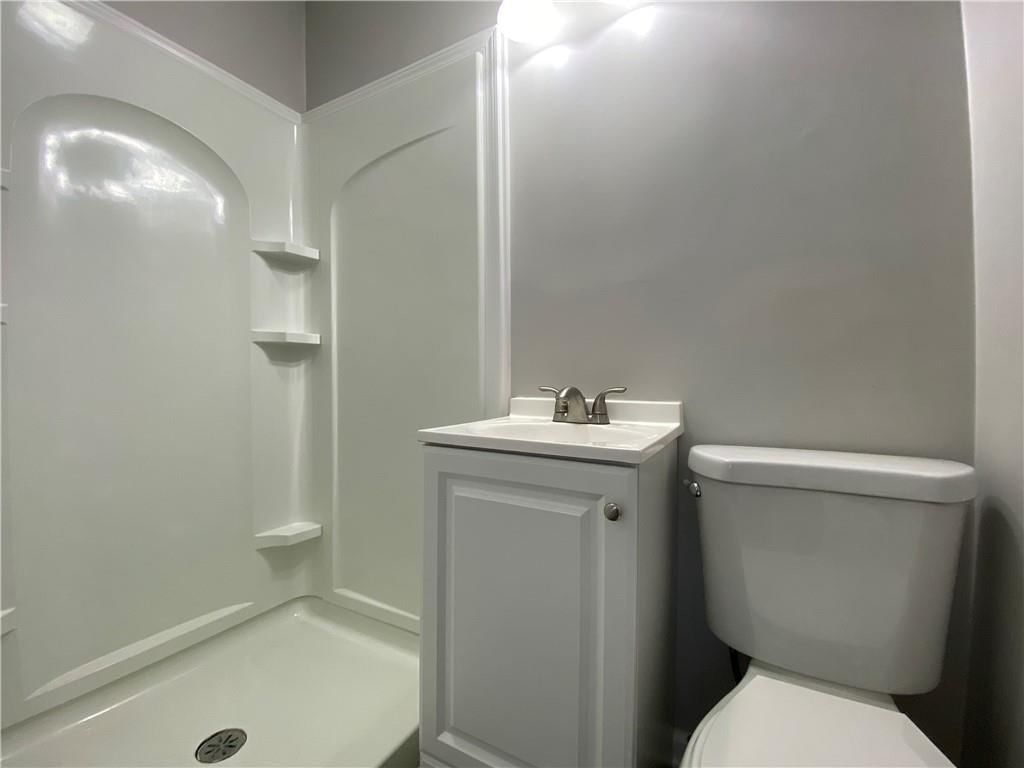 2620 Woodend Avenue — photo 9