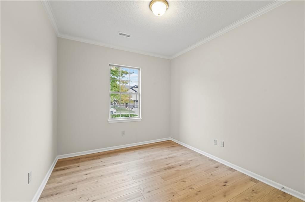 706 NW Green Drive — photo 17