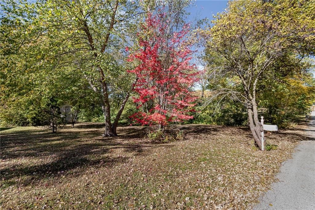 7702 NW Fawn Avenue — photo 4