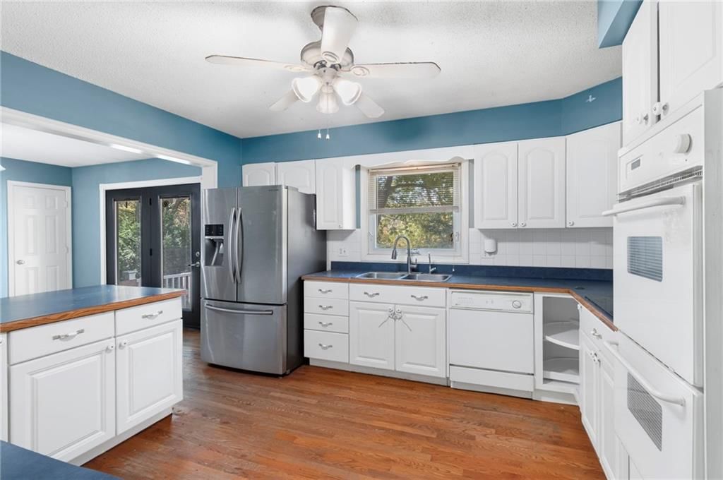 7702 NW Fawn Avenue — photo 9