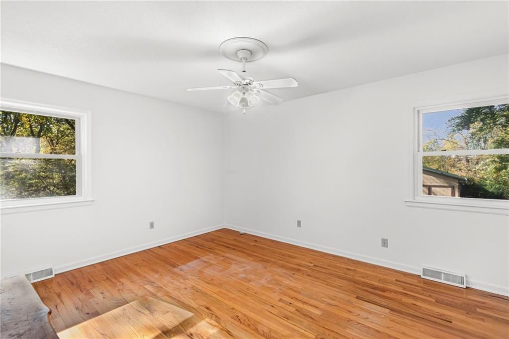 7702 NW Fawn Avenue — photo 13