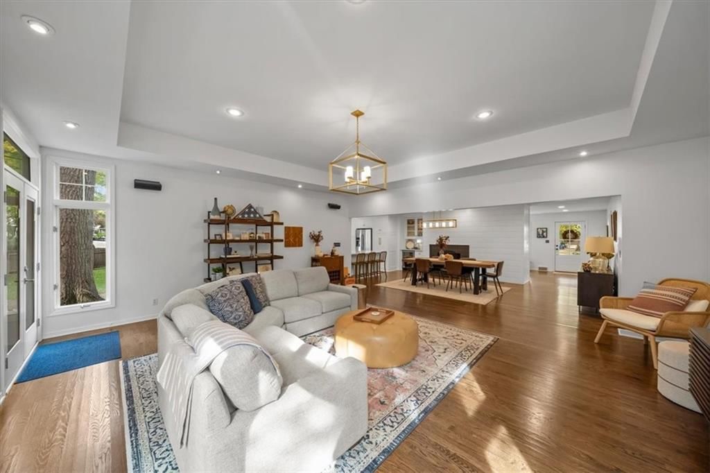 8200 Ensley Lane — photo 9