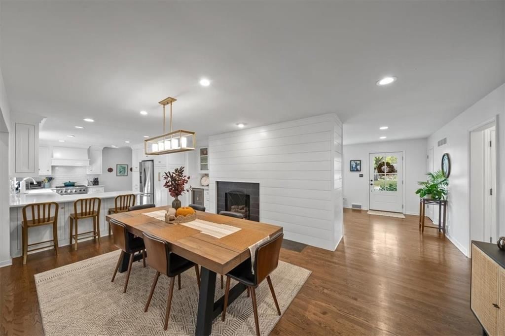 8200 Ensley Lane — photo 10