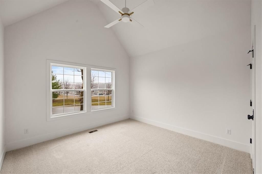 718 NE Lone Hill Drive — photo 15