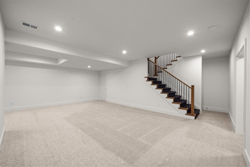 718 NE Lone Hill Drive — photo 28