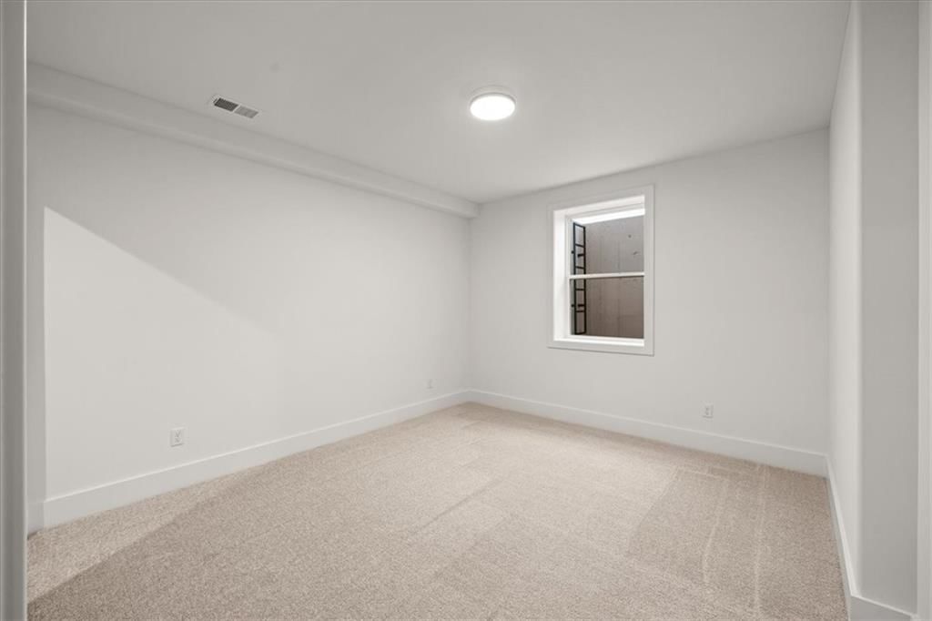 718 NE Lone Hill Drive — photo 30
