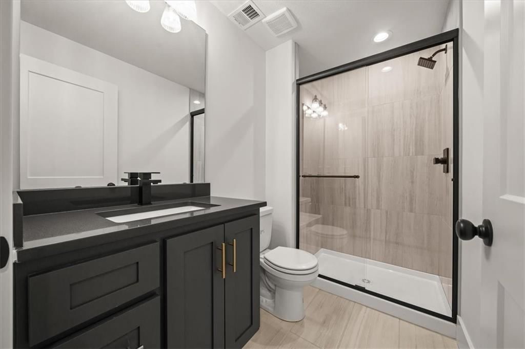 718 NE Lone Hill Drive — photo 31