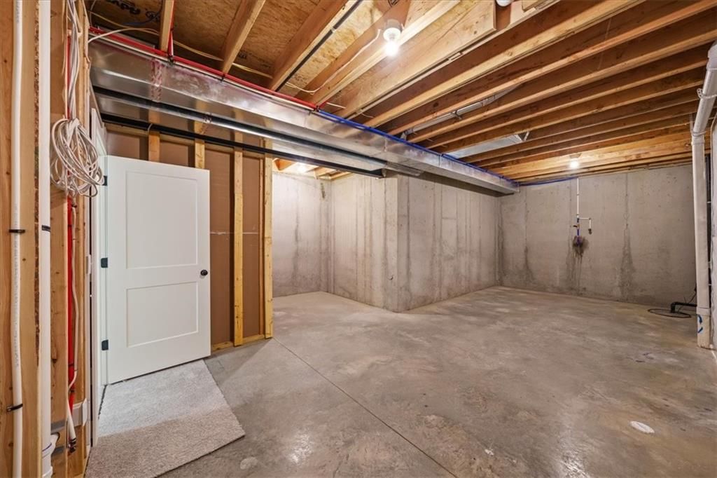718 NE Lone Hill Drive — photo 32