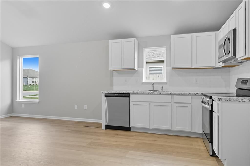 20368 W 194th Terrace — photo 8