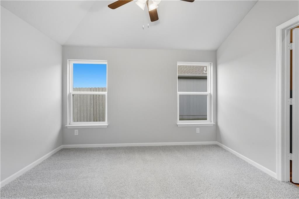 20368 W 194th Terrace — photo 10