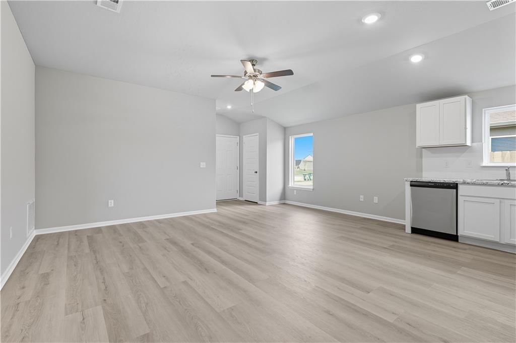 20368 W 194th Terrace — photo 21