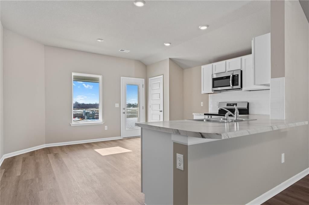 20351 W 194th Terrace — photo 5