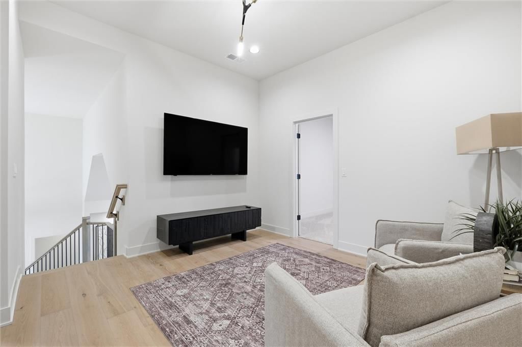 21913 W 99th Terrace — photo 33
