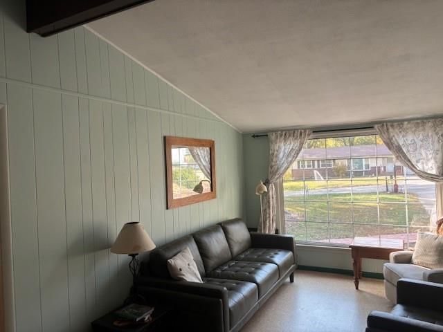 1704 Linden Lane — photo 35