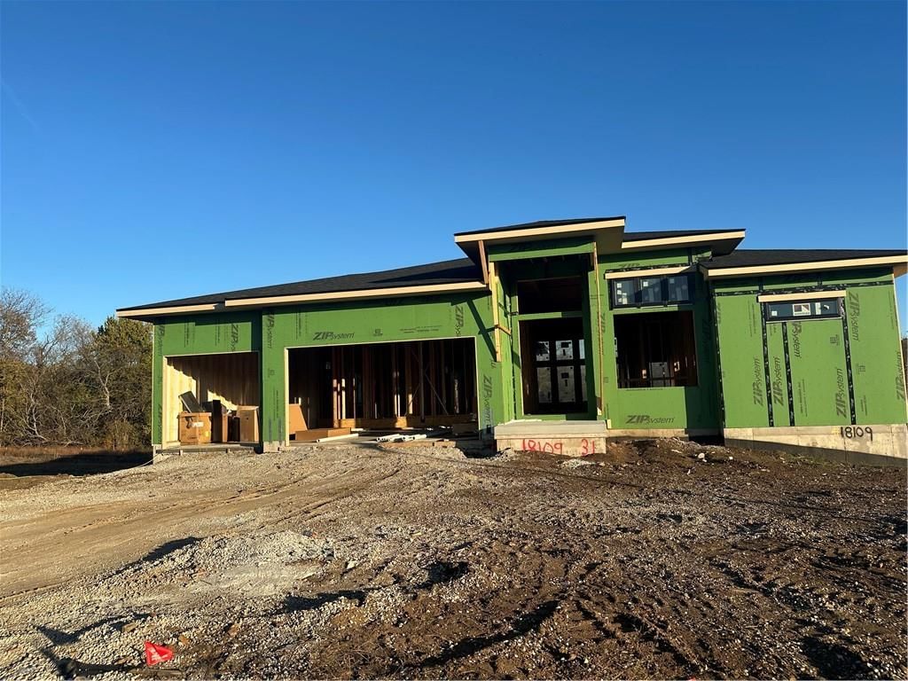 18109 Cody Street — photo 2