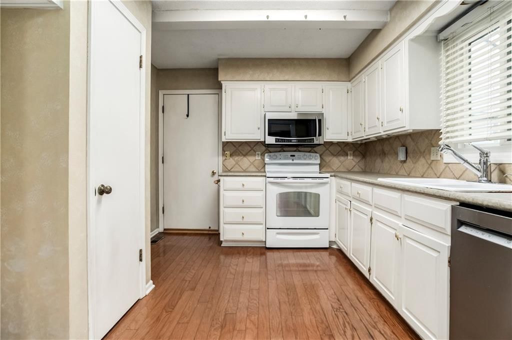 10223 Monrovia Street — photo 2