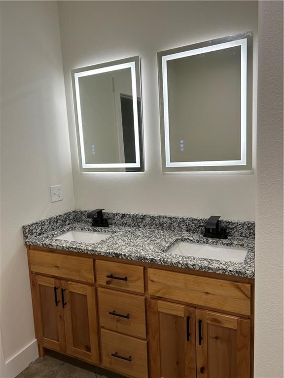 103 N Cherokee Street — photo 9