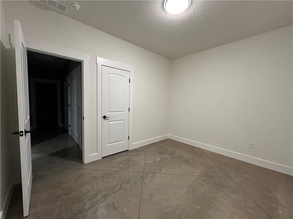 103 N Cherokee Street — photo 14