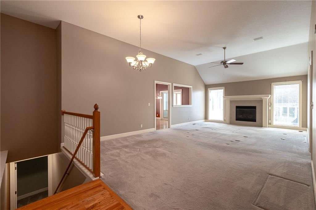 913 SW Lauren Court — photo 6