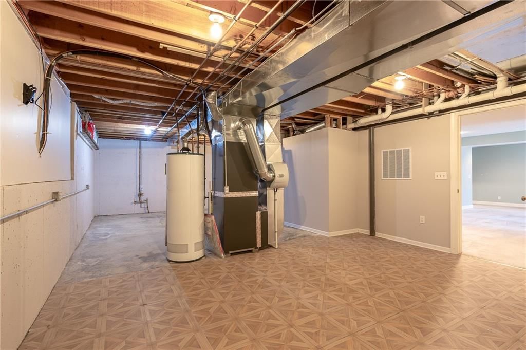 913 SW Lauren Court — photo 30