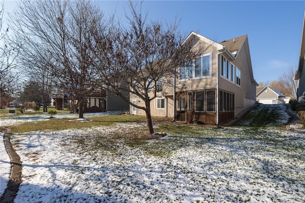 913 SW Lauren Court — photo 34