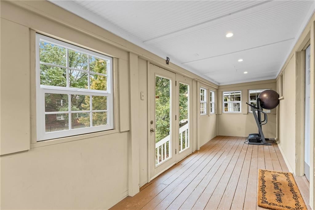606 W 39th Terrace — photo 30