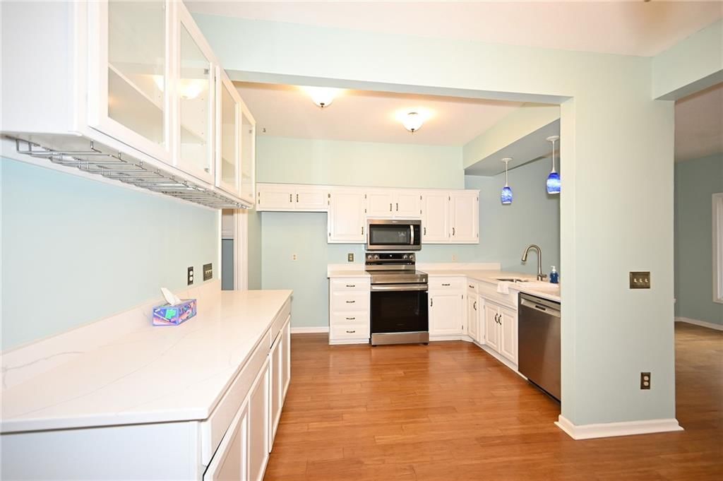 8229 NW Barrybrooke Court — photo 3