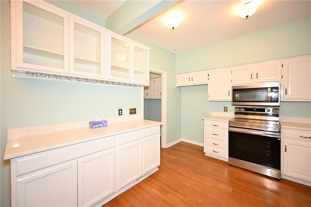 8229 NW Barrybrooke Court — photo 4