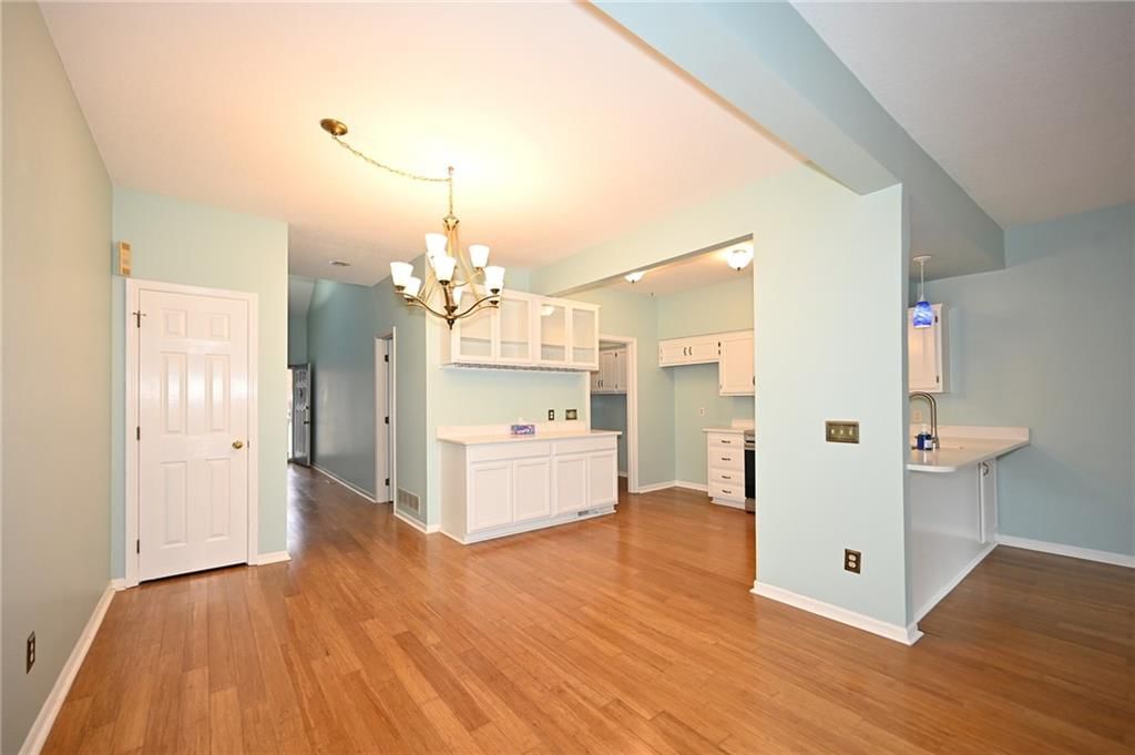 8229 NW Barrybrooke Court — photo 5