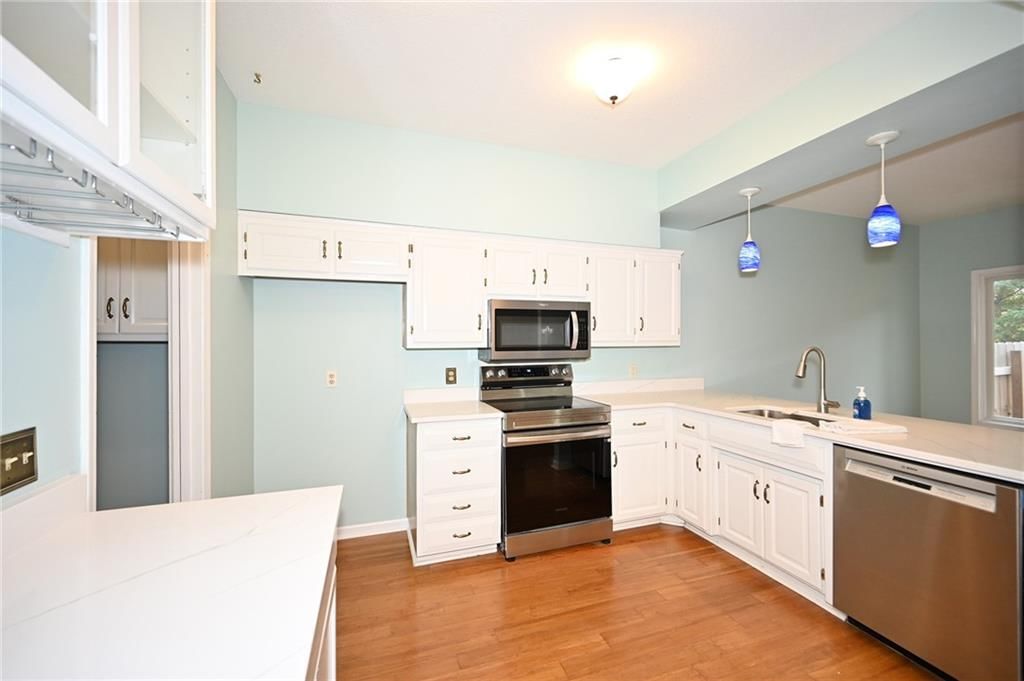 8229 NW Barrybrooke Court — photo 6