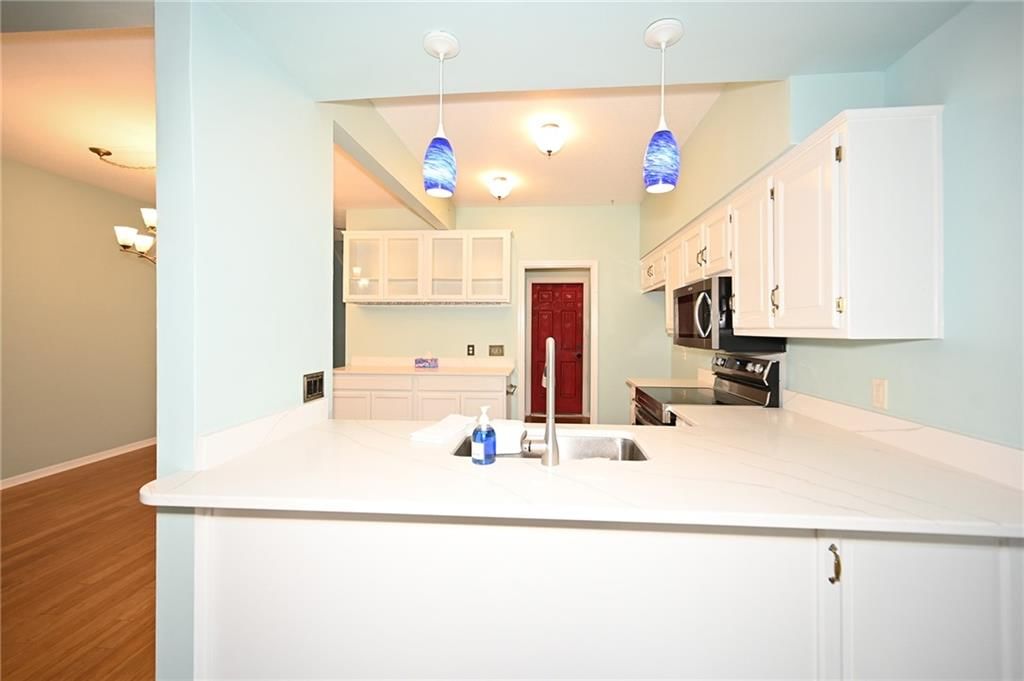 8229 NW Barrybrooke Court — photo 7