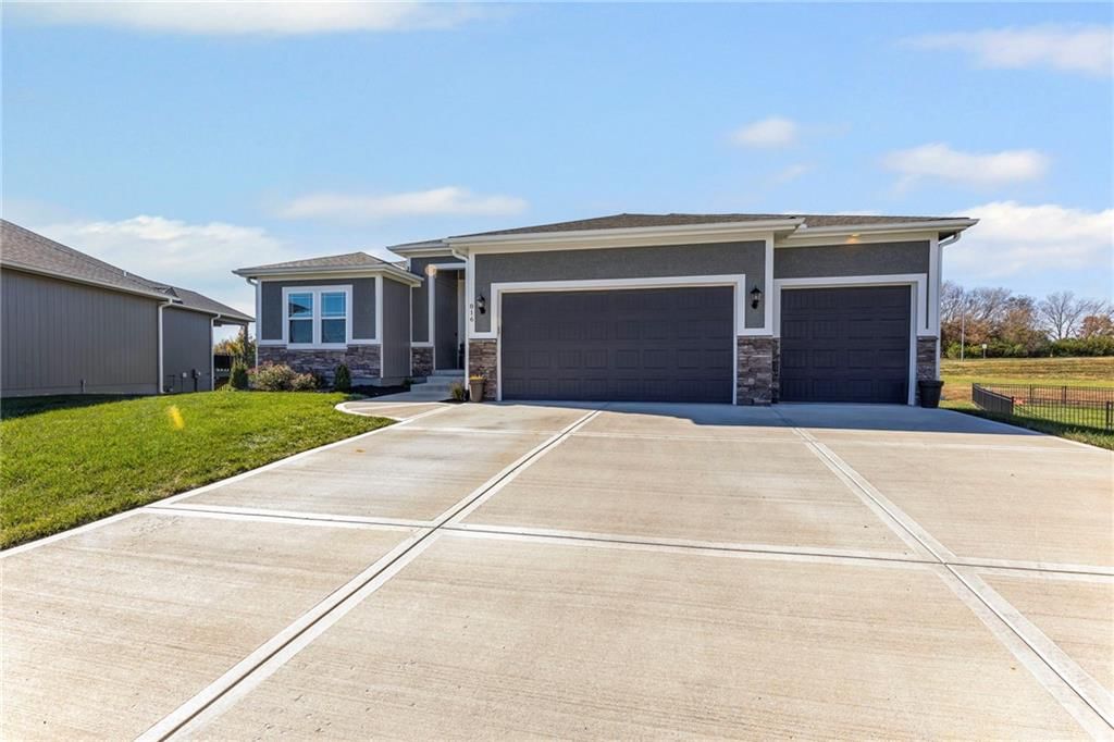 816 Blue Grama Court — photo 2