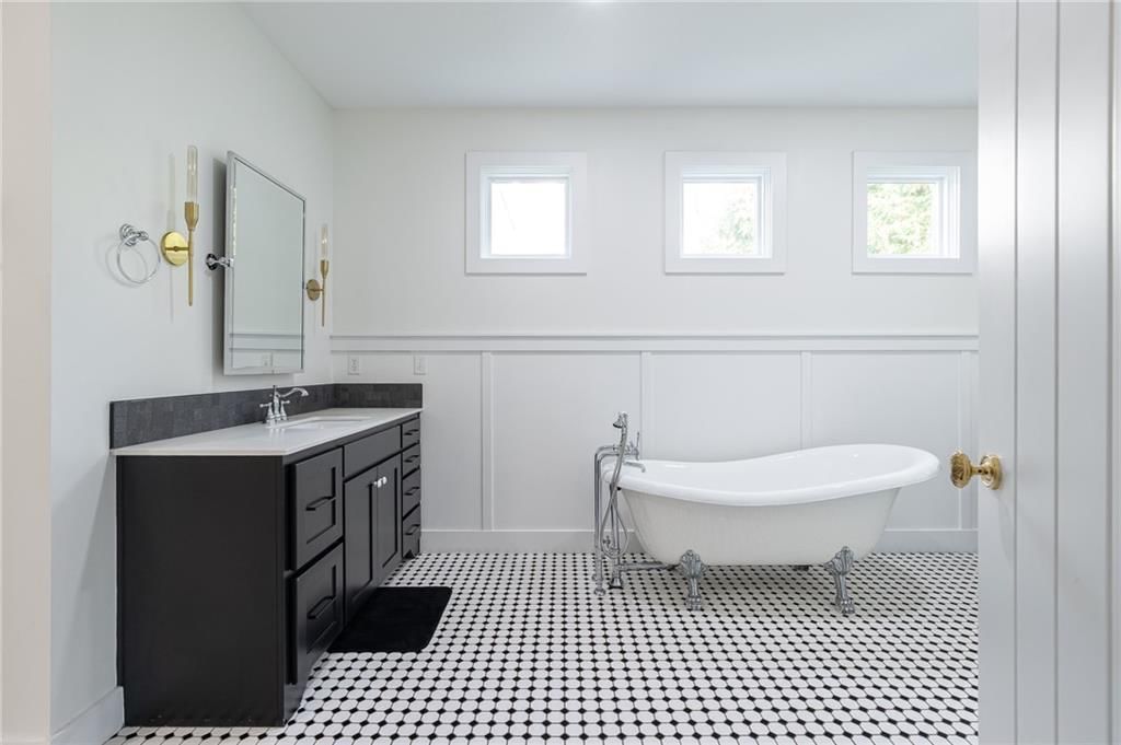 8719 N Sycamore Avenue — photo 22