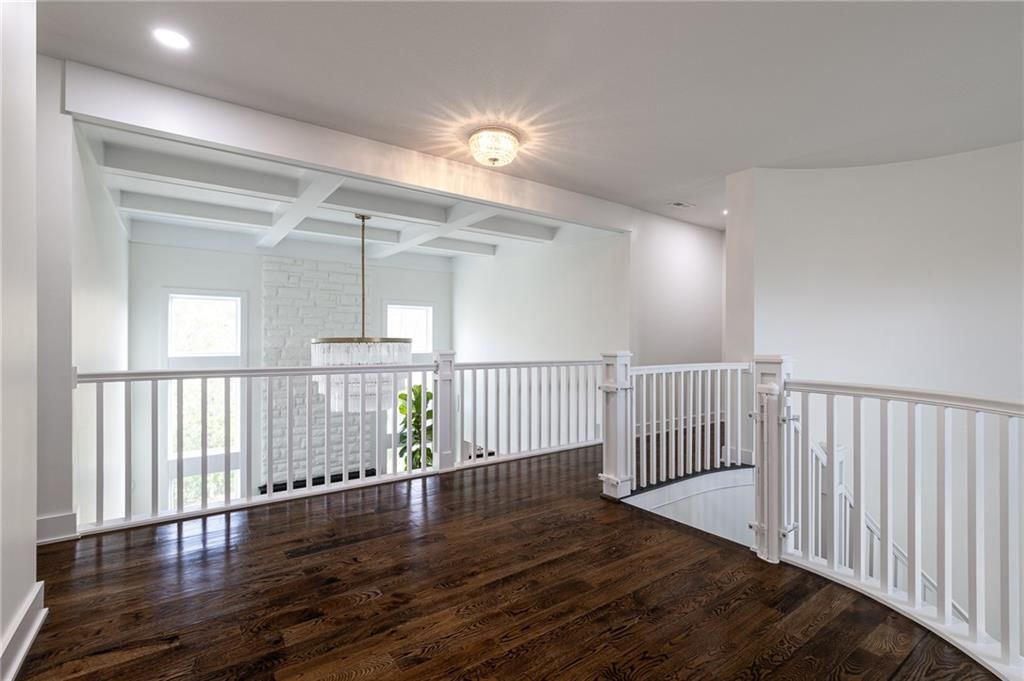 8719 N Sycamore Avenue — photo 29