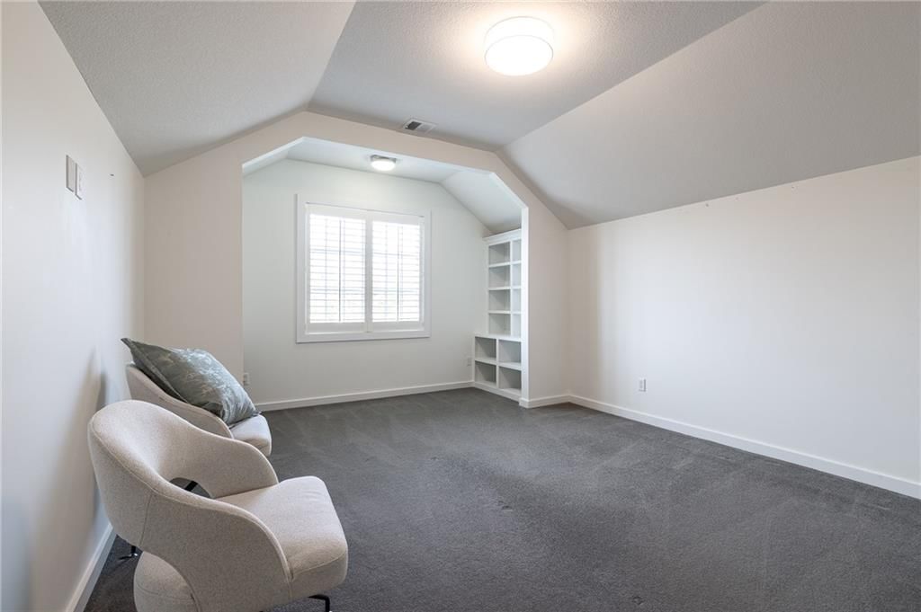 8719 N Sycamore Avenue — photo 30