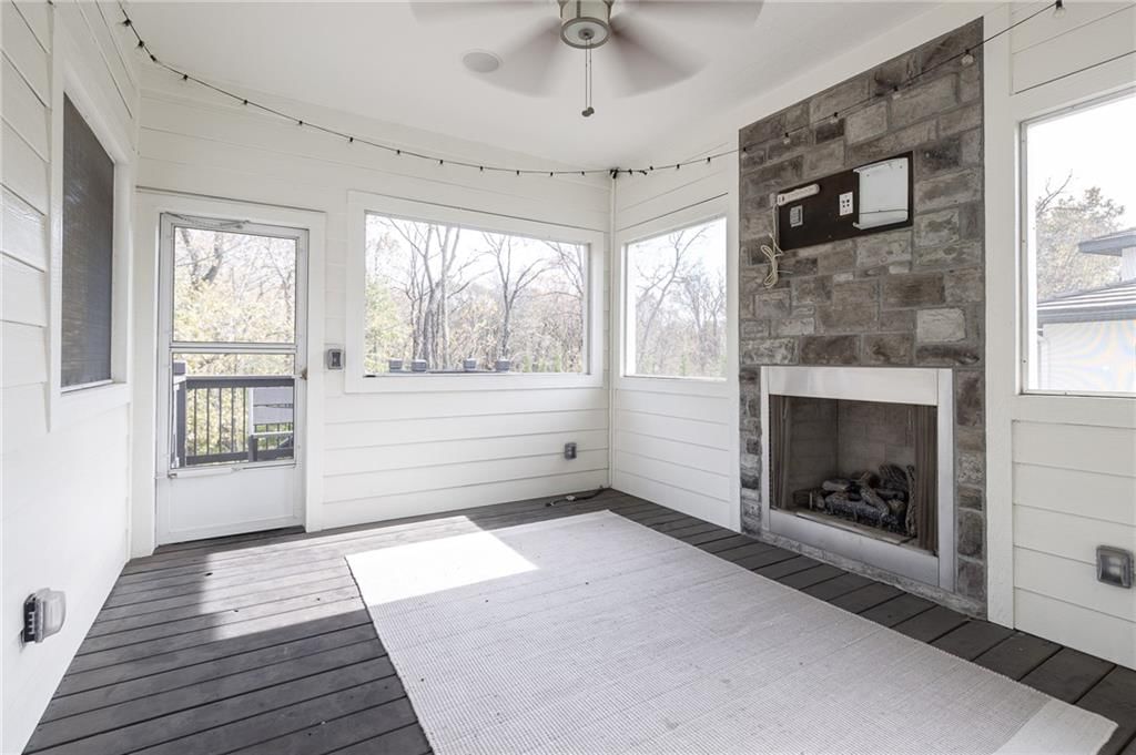 8719 N Sycamore Avenue — photo 52