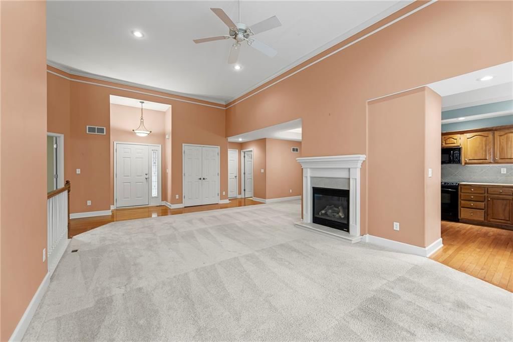 4132 SW Minnesota Drive — photo 5