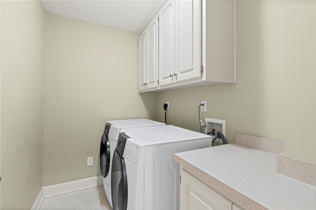4132 SW Minnesota Drive — photo 32