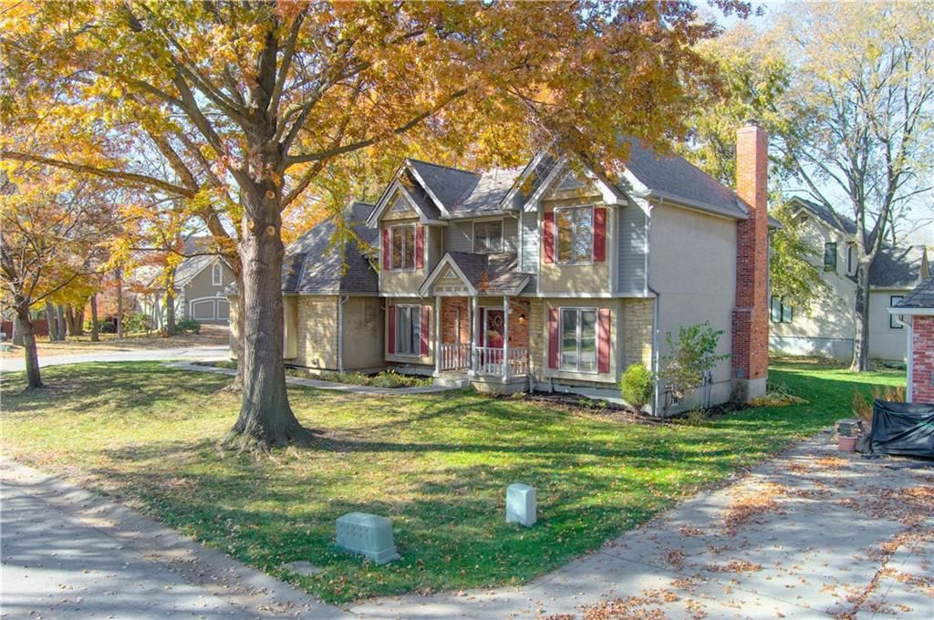 116 The Woodlands Drive — photo 3