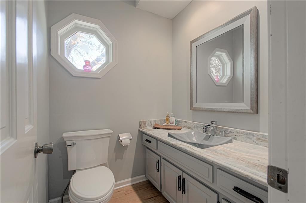 116 The Woodlands Drive — photo 19
