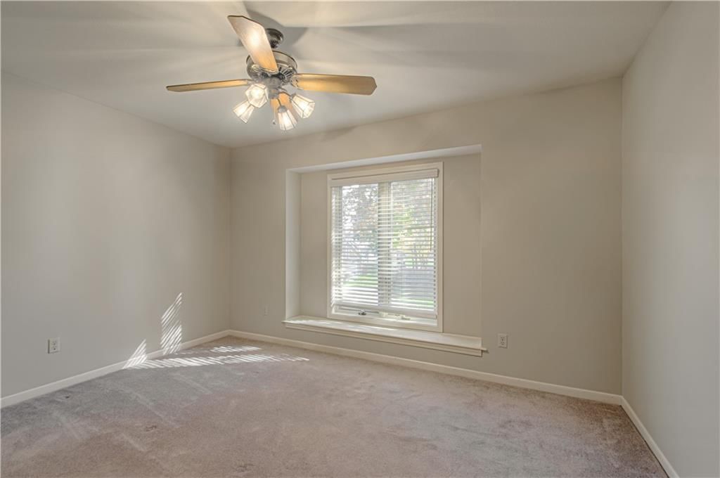 116 The Woodlands Drive — photo 31