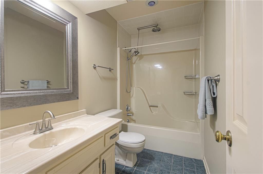 116 The Woodlands Drive — photo 33